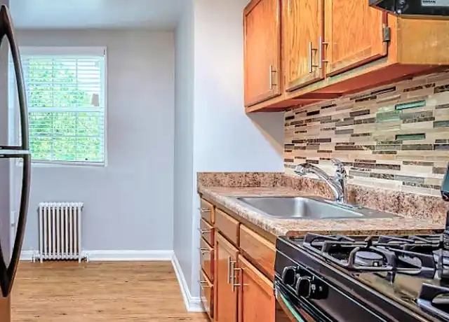 Property at 21 Chesapeake St SE, Washington, DC, 20032, 2 beds, 1 bath, [object Object]