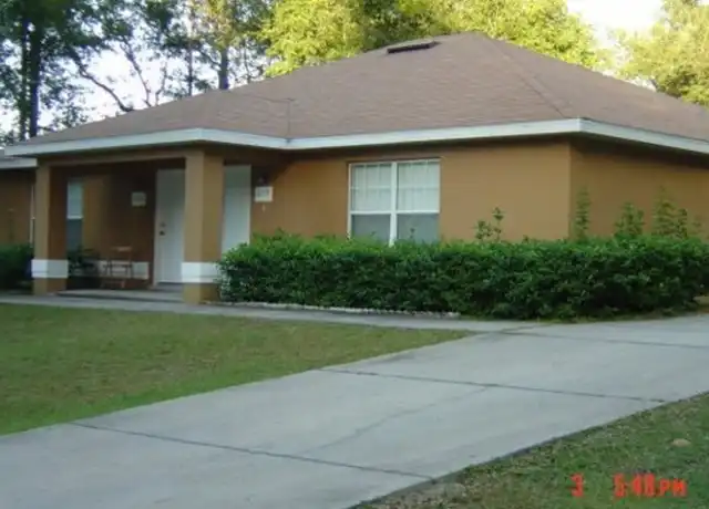 Property at 2721 NE 22nd Ct, Ocala, FL, 34470, 2 beds, 2 baths, [object Object]