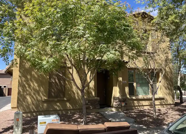 Property at 1360 S Ponderosa Dr, Gilbert, AZ, 85296, 3 beds, 2.5 baths, [object Object]