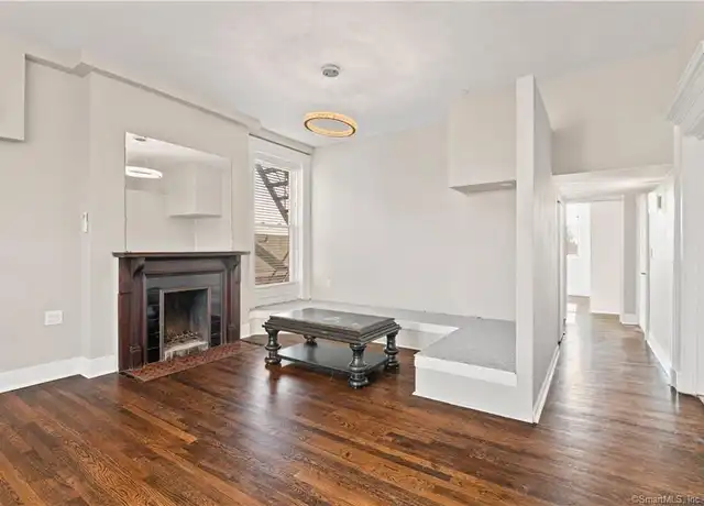 Property at 546 Chapel St #3, New Haven, CT, 06511, 2 beds, 1 bath, [object Object]