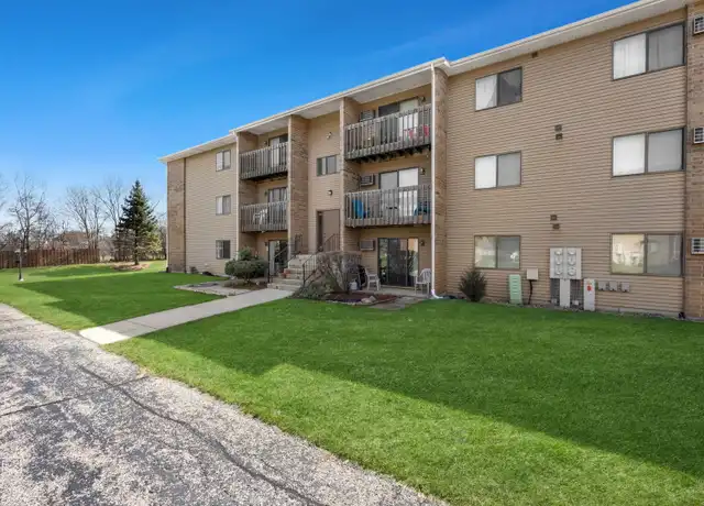 Property at 645 Virginia Rd #224, Crystal Lake, IL, 60014, 2 beds, 1 bath, [object Object]