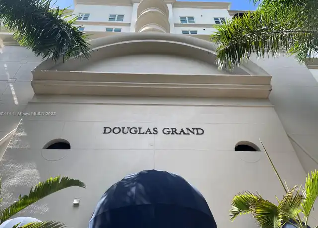 Property at 50 Menores Ave #425, Coral Gables, FL, 33134, 2 beds, 2 baths, [object Object]