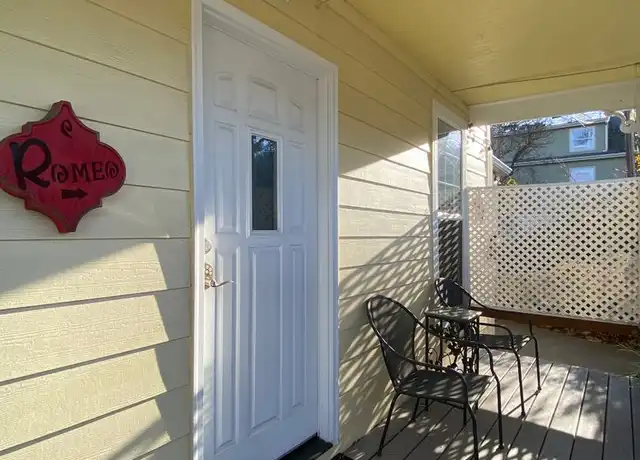 Property at 172 Skidmore St Unit 2, Ashland, OR, 97520, 1 bed, 1 bath, [object Object]