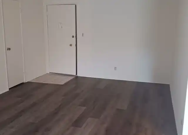 Property at 056 - Sunshine Palms - 1120 N Fuller Ave, West Hollywood, CA, 90046, 1 bed, 1 bath, [object Object]