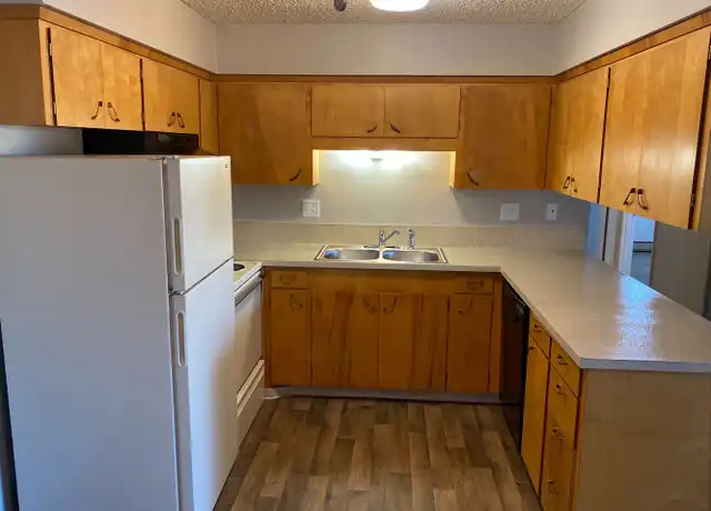 Property at 401 S Holly St Unit 16, Nampa, ID, 83686, 2 beds, 1 bath, [object Object]