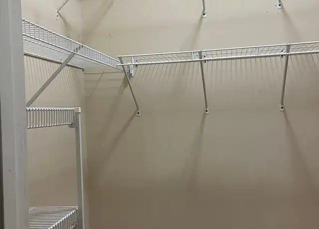 Property at 2203 McKinley Rd Unit Studio 7, Johnson City, TN, 37604, 2 beds, 1 bath, [object Object]
