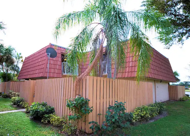 Property at 582 Green Springs Pl, West Palm Beach, FL, 33409, 2 beds, 2.5 baths, [object Object]