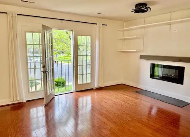 Property at 3601 38th St NW #202, Washington, DC, 20016, 1 bed, 1 bath, [object Object]