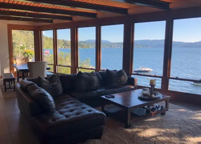 Property at 2881 E Lake Sammamish Pkwy NE, Sammamish, WA, 98074, 2 beds, 1 bath, [object Object]