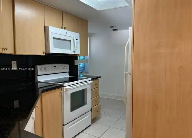 Property at 2813 N Course Dr Unit 2101, Pompano Beach, FL, 33069, 2 beds, 2 baths, [object Object]