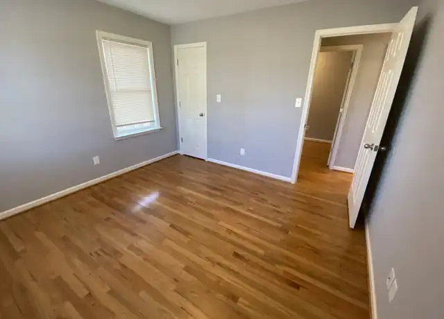 Property at 3 Whitaker Ave, Hampton, VA, 23664, 3 beds, 2 baths, [object Object]