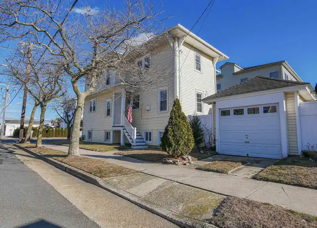 Property at 2 S Rosborough Ave, Ventnor City, NJ, 08406, 4 beds, 3.5 baths, [object Object]