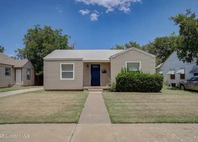 Property at 2320 26th St, Lubbock, TX, 79411, 2 beds, 1 bath, [object Object]