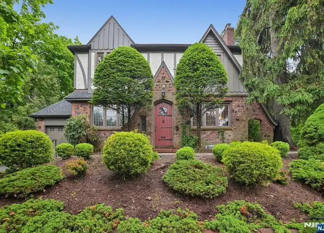 Property at 55 Shepard Pl, Nutley, NJ, 07110, 3 beds, 2 baths, [object Object]