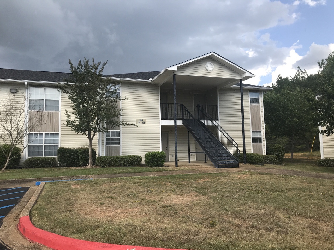 Pine Trace Apartments