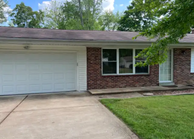 Property at 524 Ranch Dr, Manchester, MO, 63011, 3 beds, 2 baths, [object Object]