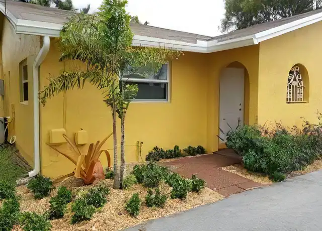 Property at 7417 Orange Dr, Davie, FL, 33314, 2 beds, 2 baths, [object Object]
