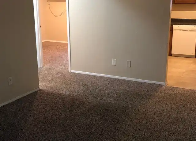 Property at 3300 Oakland Rd NE Unit 3312-07, Cedar Rapids, IA, 52402, 2 beds, 1 bath, [object Object]