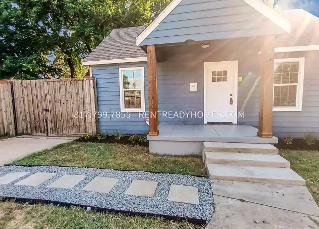 Property at 2411 N Prairie Ave, Dallas, TX, 75204, 4 beds, 2 baths, [object Object]