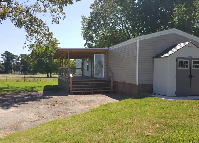 Property at 104 Young St, Willis, TX, 77378, 3 beds, 2 baths, [object Object]