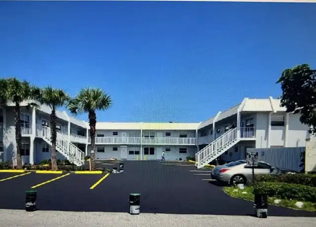 Property at 8 SE 19th Ave #10, Pompano Beach, FL, 33060, 1 bed, 1 bath, [object Object]