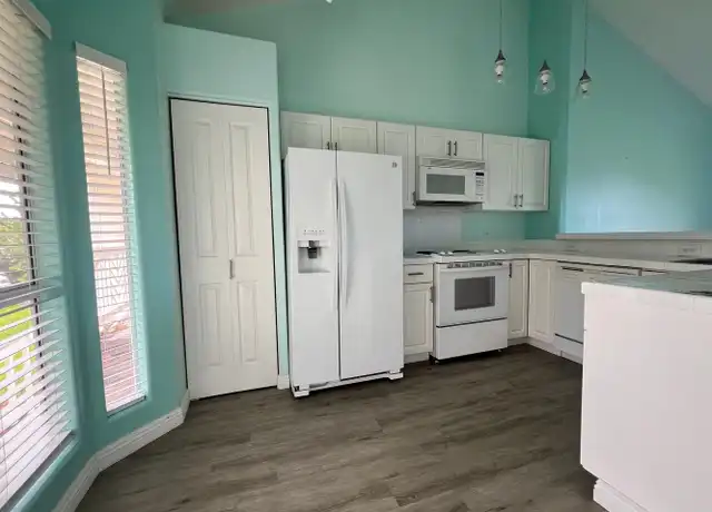 Property at 75-6081 Alii Dr, Kailua Kona, HI, 96740, 2 beds, 2 baths, [object Object]