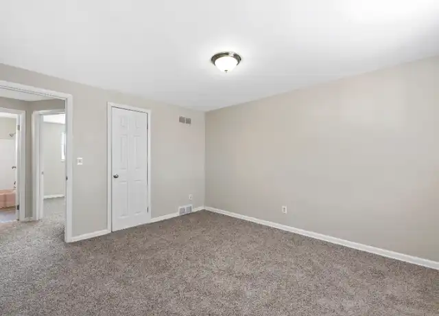 Property at 800 Harrisburg Pike Unit 800-A6, Columbus, OH, 43223, 1 bed, 1 bath, [object Object]