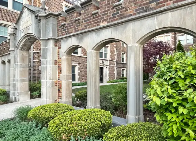 Property at 901 Wesley Ave, Oak Park, IL, 60304, 1-2 bed, 1 bath, [object Object]