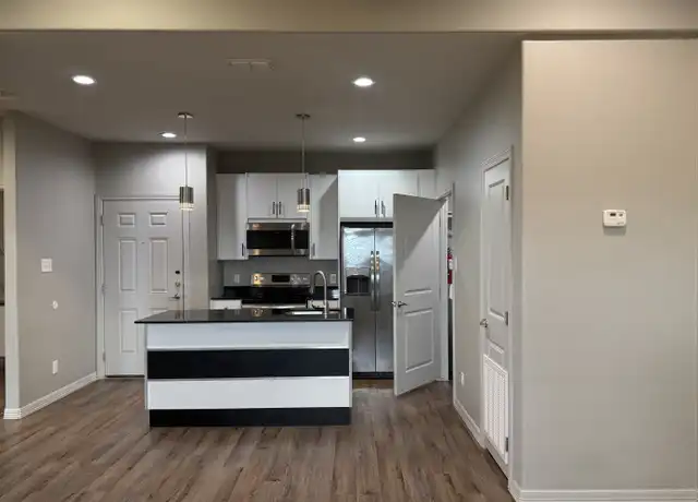 Property at 1607 N Sugar Rd Unit 3305, Edinburg, TX, 78541, 1 bed, 1 bath, [object Object]