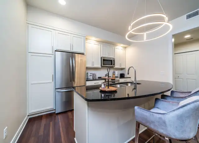 Property at 350 S Kalamazoo Mall Unit 204, Kalamazoo, MI, 49007, 1 bed, 1 bath, [object Object]
