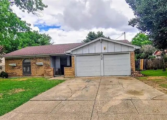 Property at 2426 Woodside Dr, Grand Prairie, TX, 75052, 3 beds, 2 baths, [object Object]