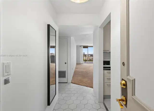 Property at 2780 NE 183rd St #1911, Aventura, FL, 33160, 1 bed, 1.5 baths, [object Object]