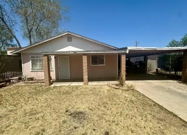 Property at 3038 W Palm Ln, Phoenix, AZ, 85009, 4 beds, 2 baths, [object Object]