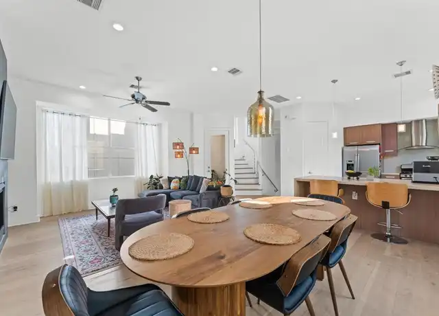 Property at 5715 Larkin St Unit C, Houston, TX, 77007, 3 beds, 3.5 baths, [object Object]