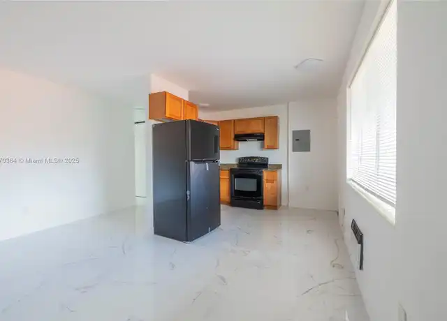 Property at 979 SW 10th St #7, Miami, FL, 33130, 1 bed, 1 bath, [object Object]