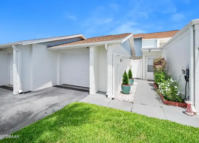 Property at 56 Chippingwood Ln, Ormond Beach, FL, 32176, 2 beds, 2.5 baths, [object Object]