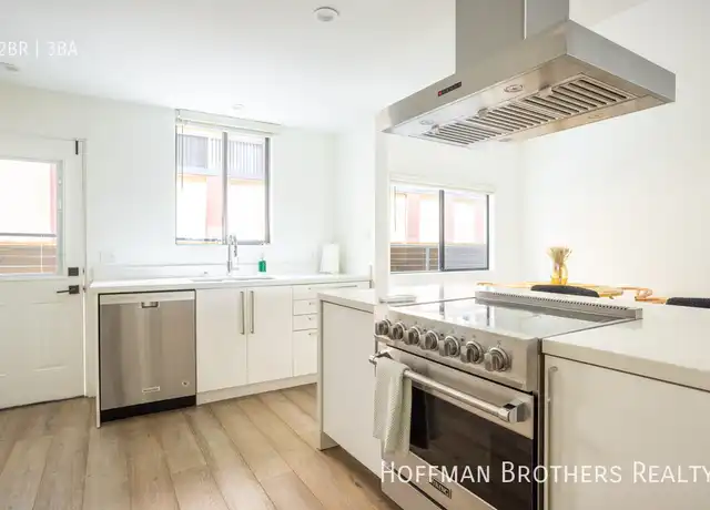 Property at 1825 N Fuller Ave Unit 3, Los Angeles, CA, 90046, 2 beds, 2.5 baths, [object Object]