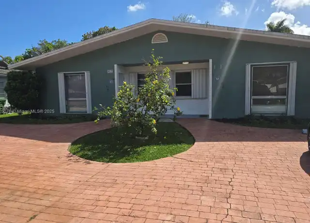 Property at 814 SW 13th St Unit 814, Fort Lauderdale, FL, 33315, 3 beds, 1 bath, [object Object]
