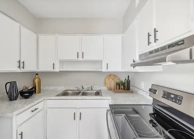 Property at Magnolia Place Apartments - 4343 Victory Dr, Columbus, GA, 31903, 2 beds, 1 bath, [object Object]