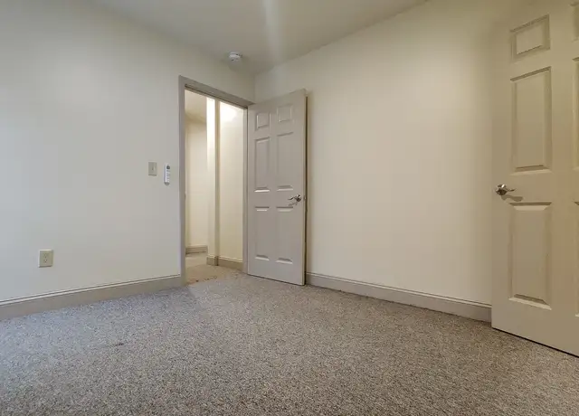 Photo of 238 College St, Burlington, VT 05401