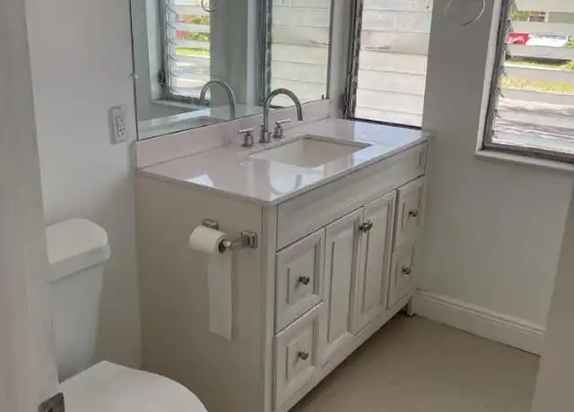 Property at 575 NE 143rd St, North Miami, FL, 33161, 1 bed, 1 bath, [object Object]