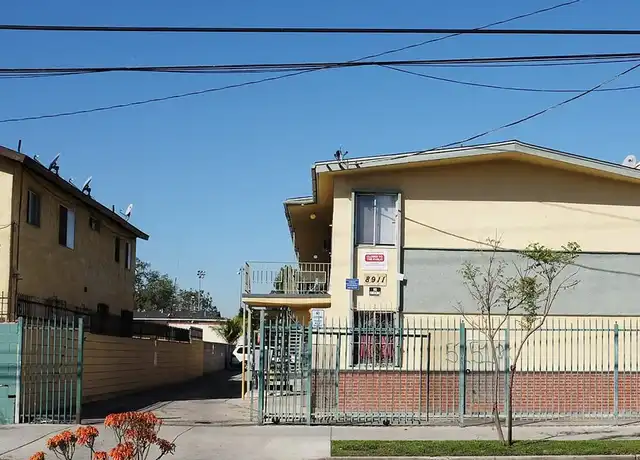 Property at 8911 S Figueroa St Unit 8, Los Angeles, CA, 90044, 1 bed, 1 bath, [object Object]