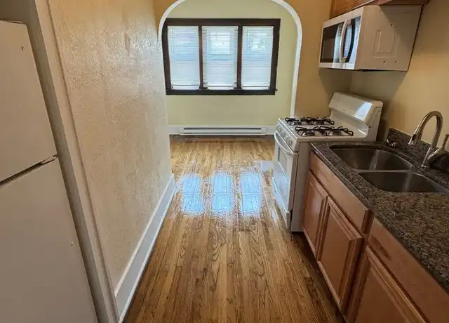Property at 222 N 5th St Unit 222-301, Rockford, IL, 61107, 1 bed, 1 bath, [object Object]