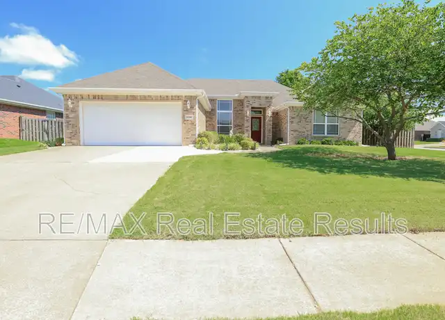 Property at 3100 SW Tunica Ave, Bentonville, AR, 72712, 4 beds, 2 baths, [object Object]