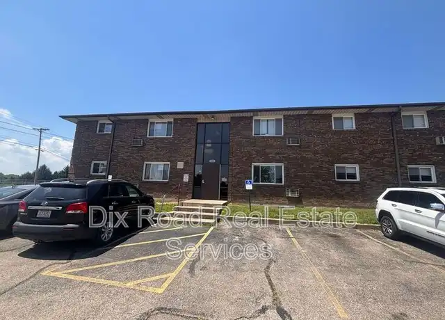 Property at 426 Bellbrook Ave Unit 5, Xenia, OH, 45385, 1 bed, 1 bath, [object Object]