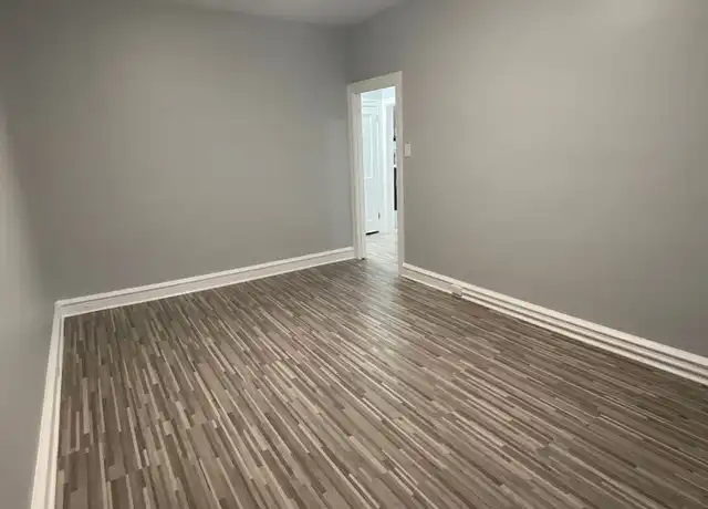 Property at Oak Woods Collingswood - 196 White Horse Pike, Collingswood, NJ, 08107, 2 beds, 1 bath, [object Object]