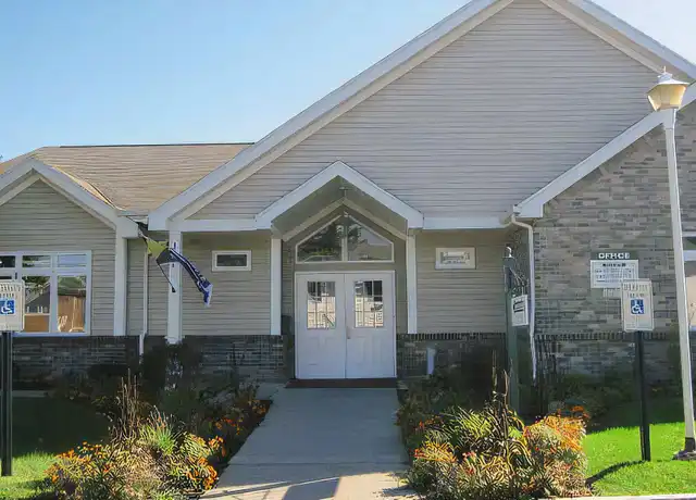 Property at 176 Greystone Ln Unit 8, Rochester, NY, 14618, 1 bed, 1 bath, [object Object]