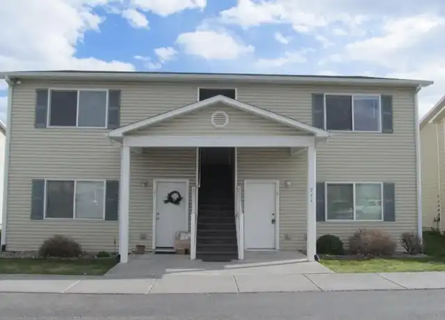Property at 944 Anne St Apt 4, Rexburg, ID, 83440, 2 beds, 1 bath, [object Object]