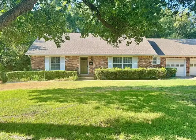 Property at 822 Edgewood Pl, Denton, TX, 76209, 4 beds, 2 baths, [object Object]