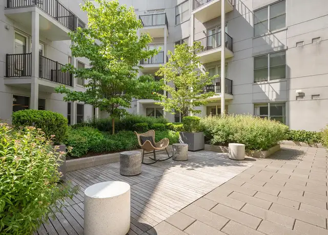 Photo of 2 S Willow St, Montclair, NJ 07042